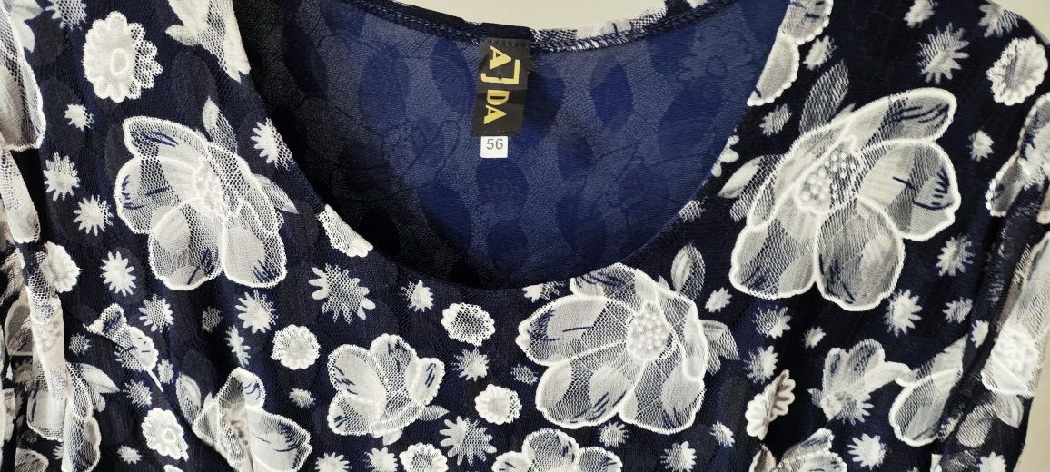 Sukienka granatowa w kwiaty 56