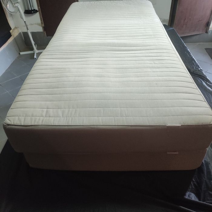 2 colchões solteiro IKEA 200/90