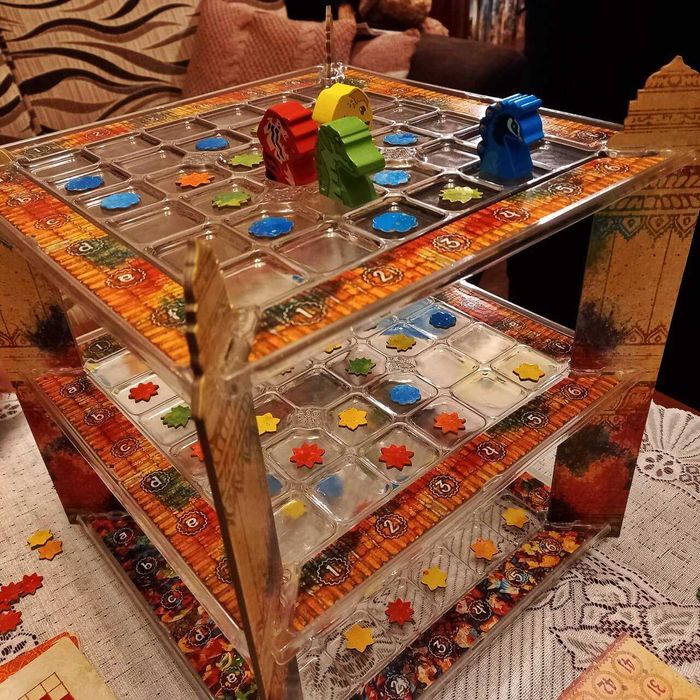 Gra planszowa  HOLI. Festiwal Kolorów