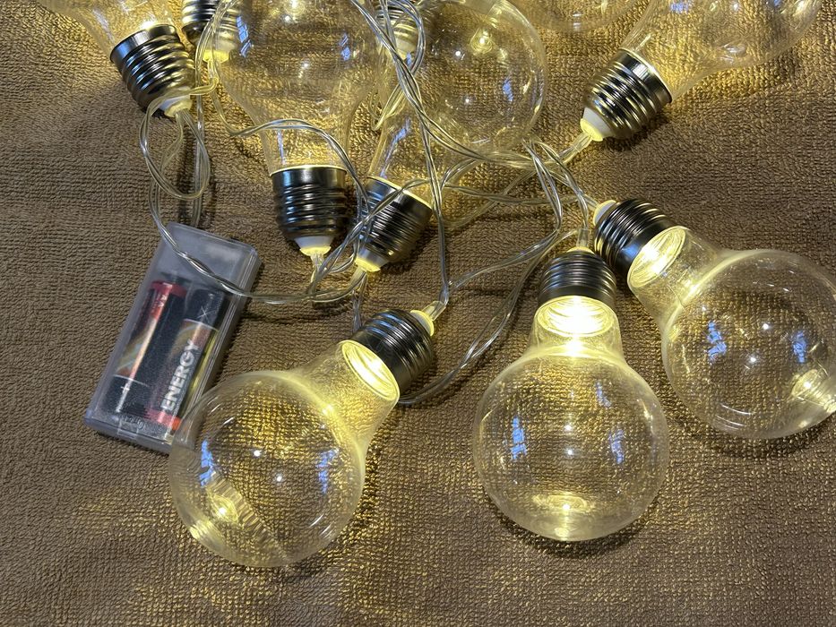 Гірлянди, світильники