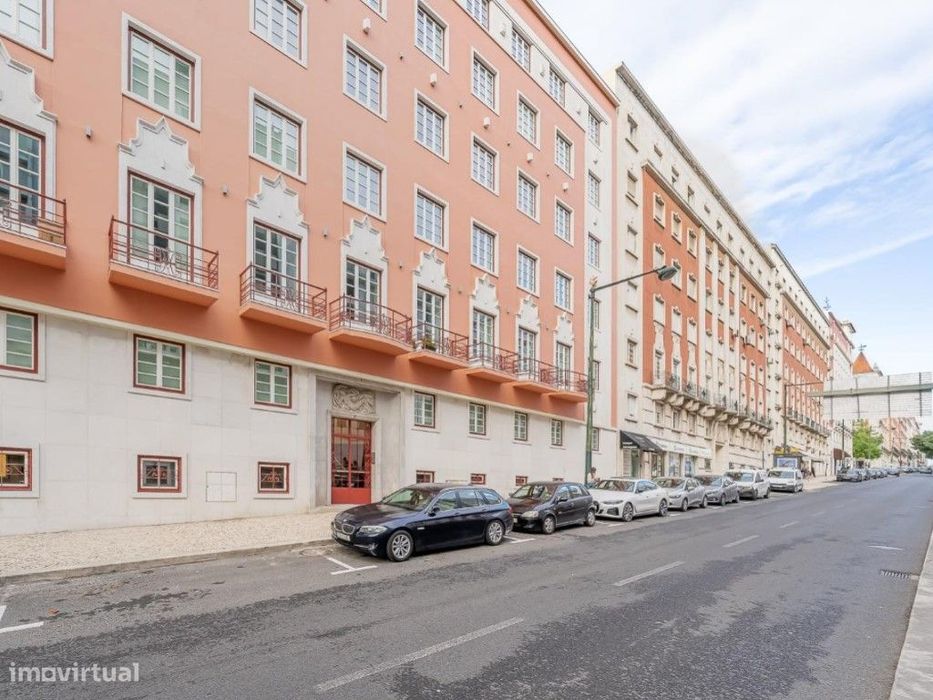 Apartamento T2 na Av. António Augusto de Aguiar