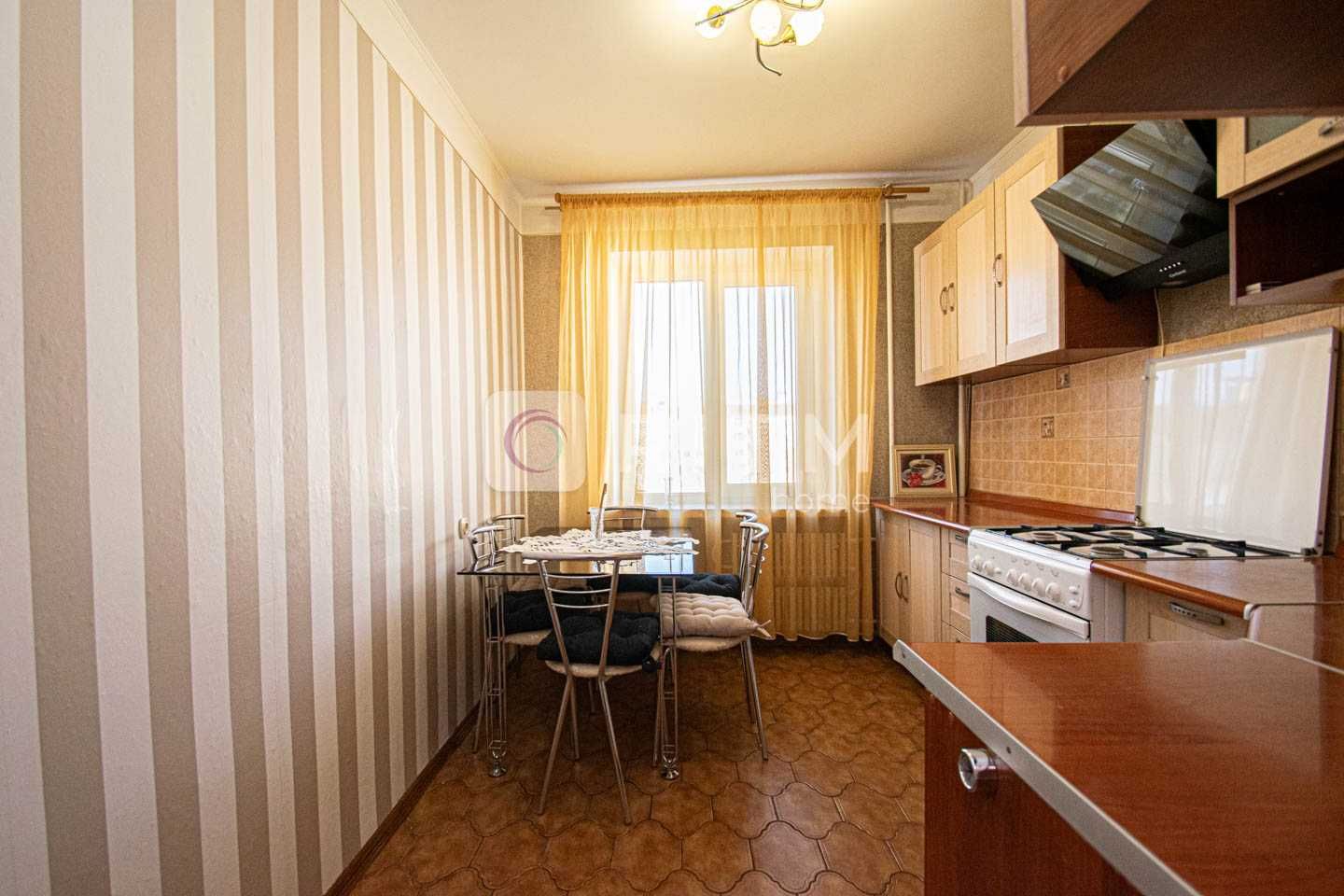 3-к. квартира на вул. Київська 11