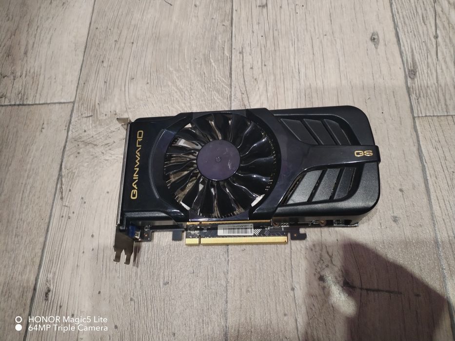 Видеокарта GTX 560