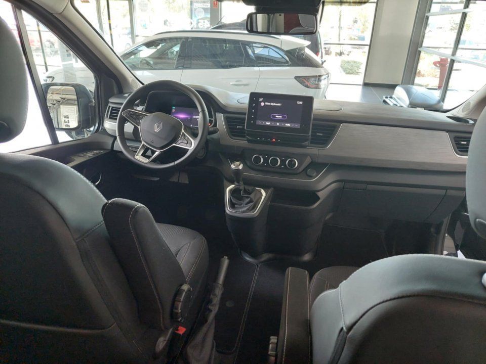 Renault Trafic SpaceClass 8 os. 150 KM,, 2025r. - dostępny od ręki !!!