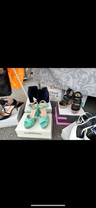 Sapatos e sandalias em bom estado