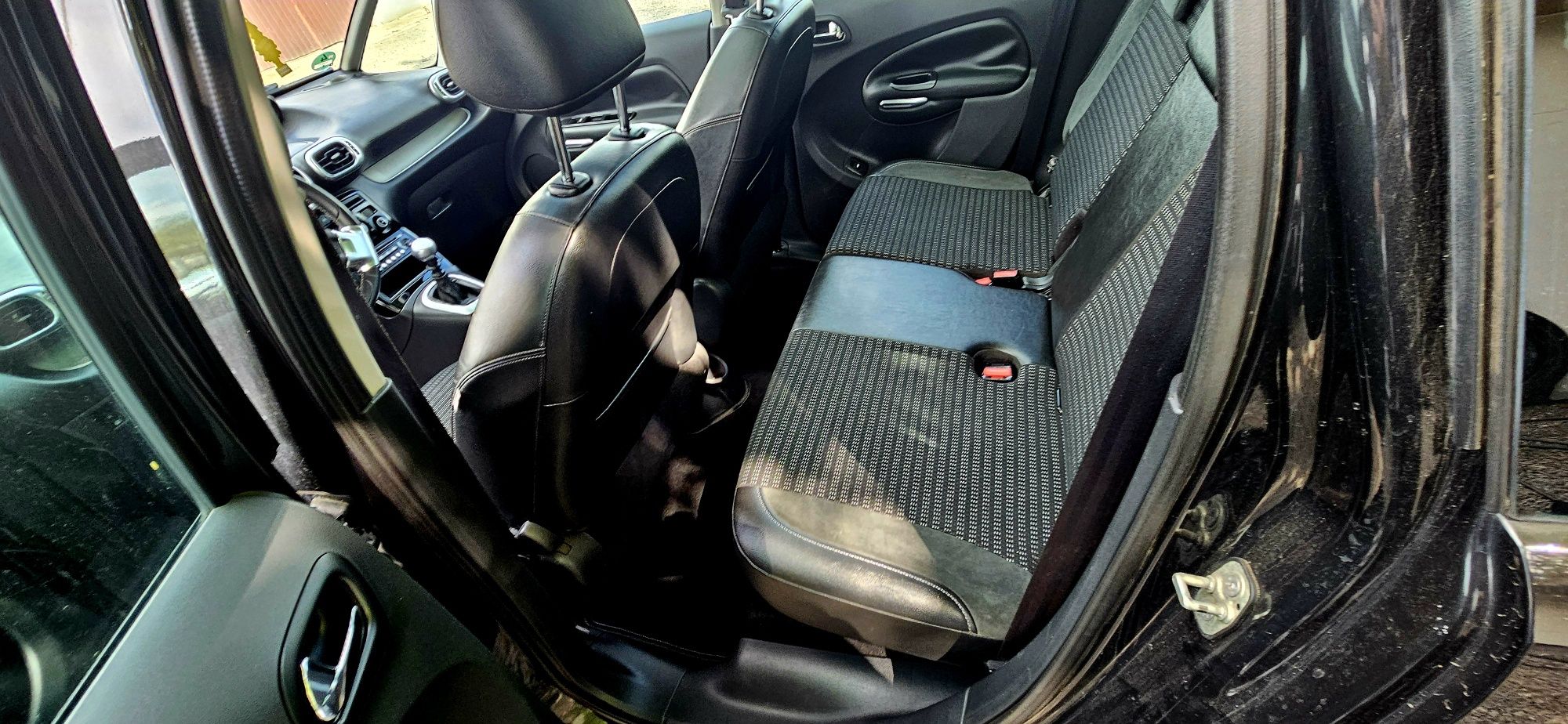 Citroen c3 picasso EXCLUSIV 1.6 HDI (4,5l ON/100km) opłaty na rok