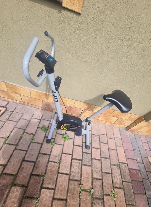 rowerek do ćwiczeń