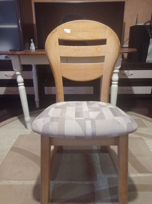 Стільці  для гостьової