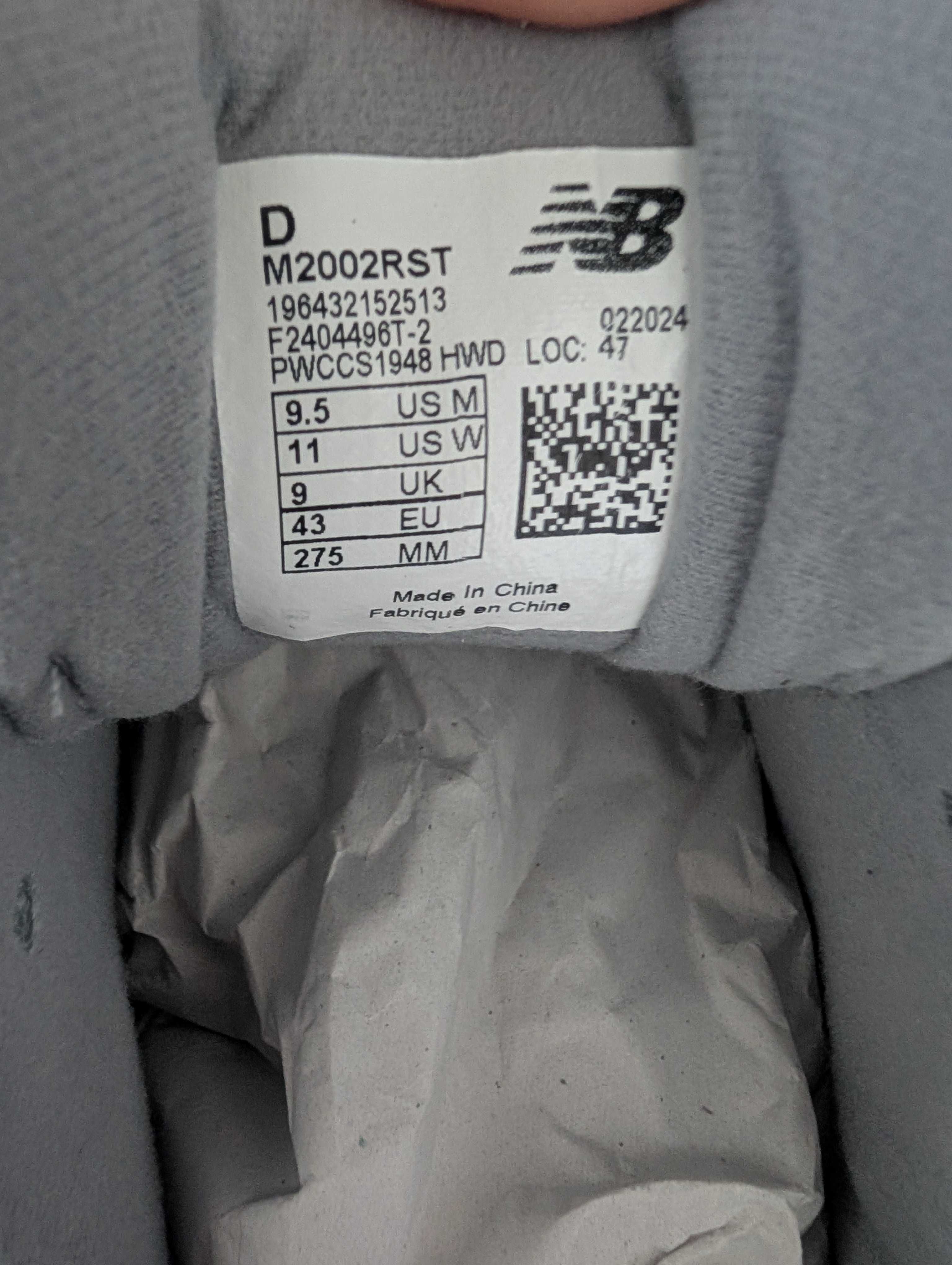New Balance 2002R unisex