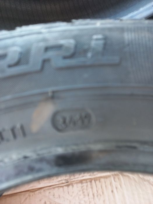 Резина 195-60-15.