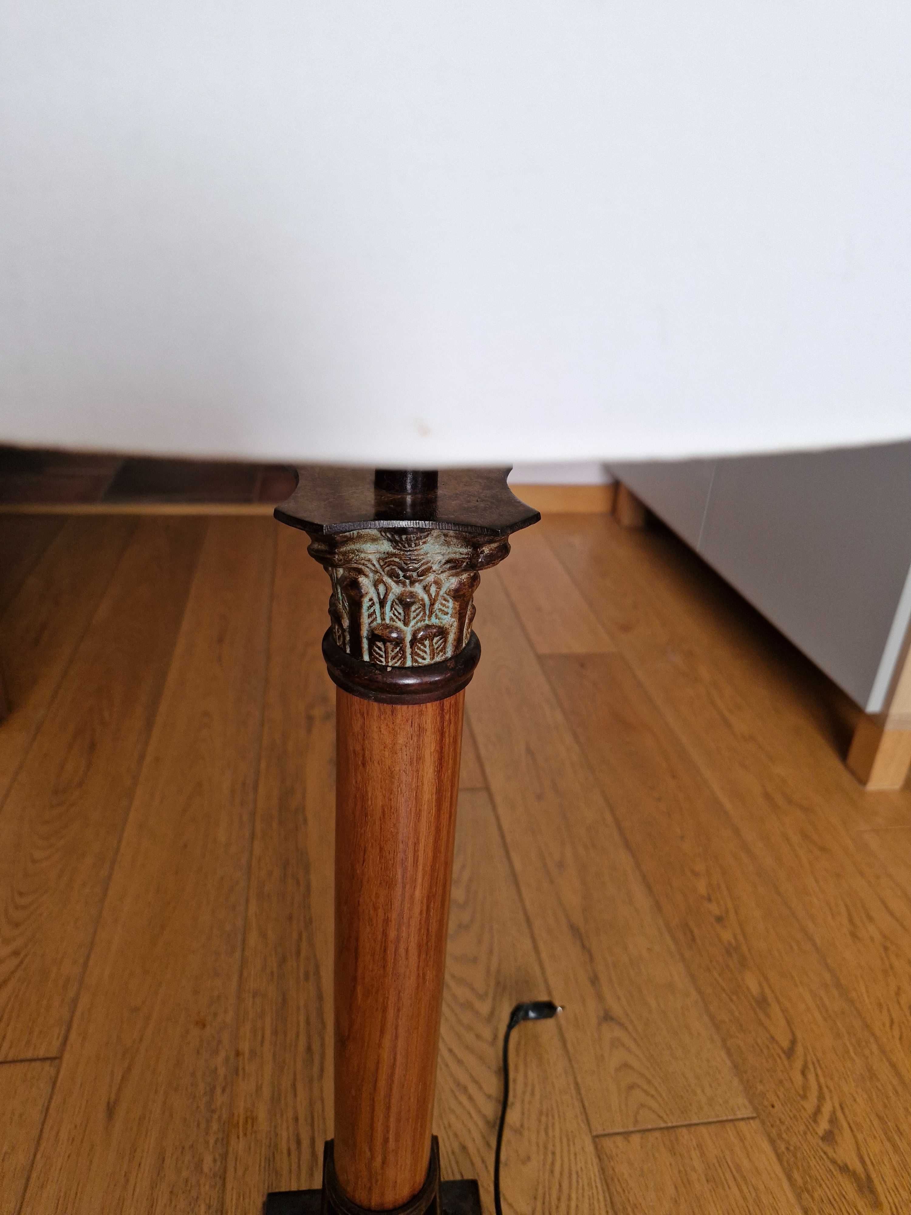 lampa stołowa w stylu kolonialnym