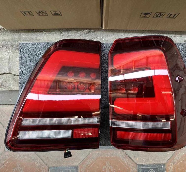 Задние фонари Toyota Land Cruiser 100 98-07