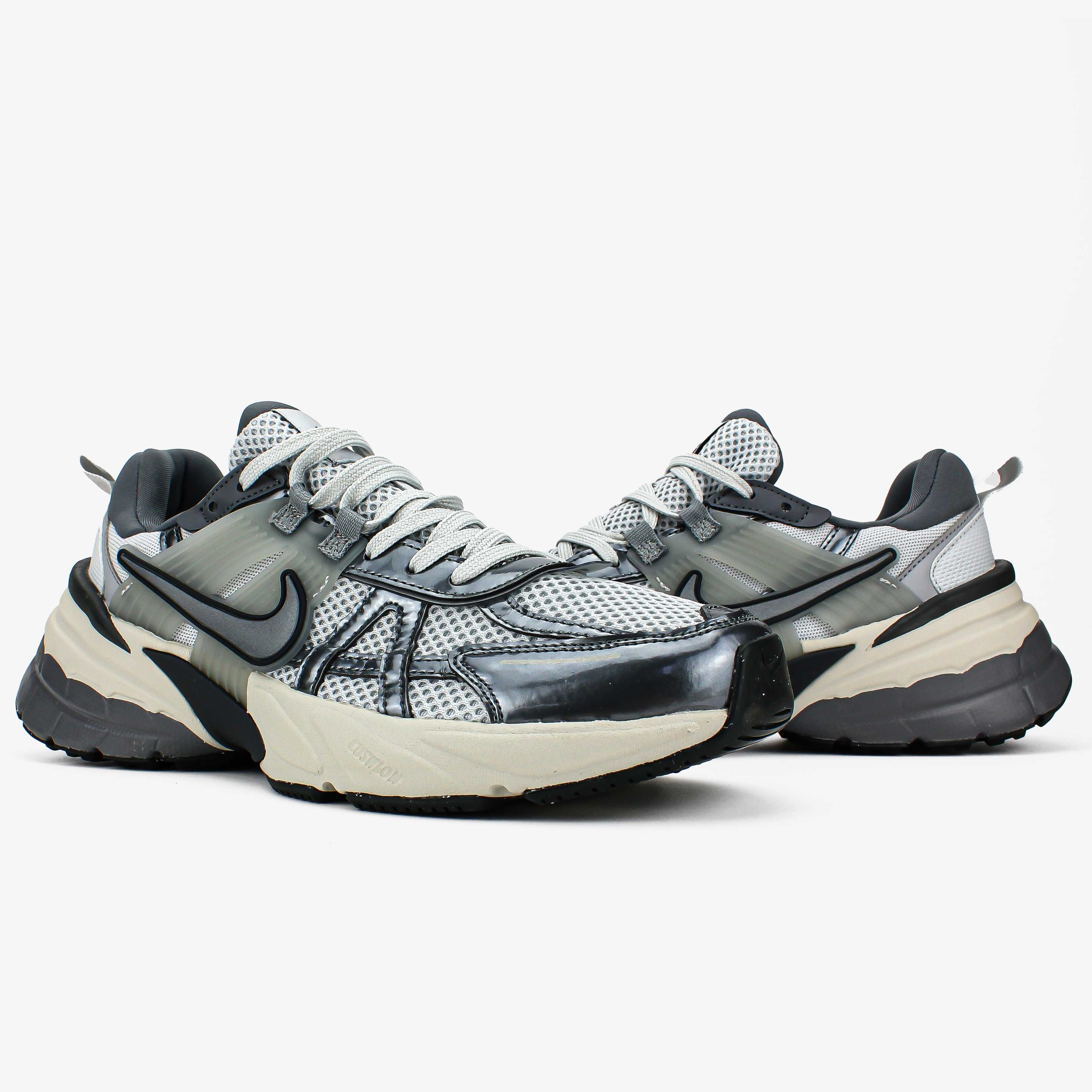 Чоловічі кросівки Nike V2K Run сірий з білим сріблом 522 ЯКІСТЬ