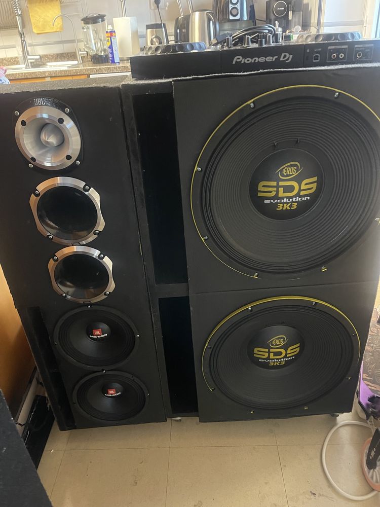 Coluna Eros Jbl soundigital stetsom