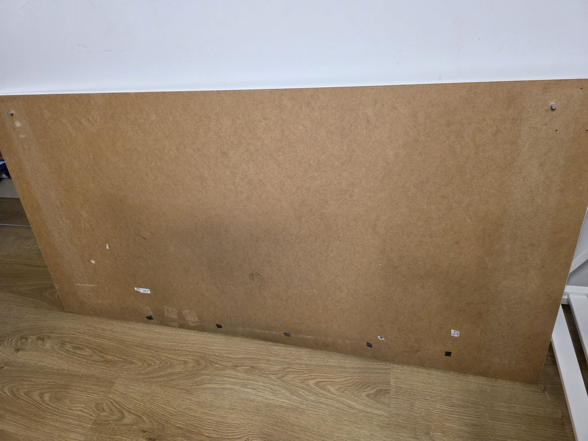 Białe biurko kreślarskie z Ikea używane