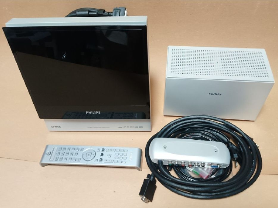 "Домашній кінотеатр 0.1-SB" "Philips HTS980W"