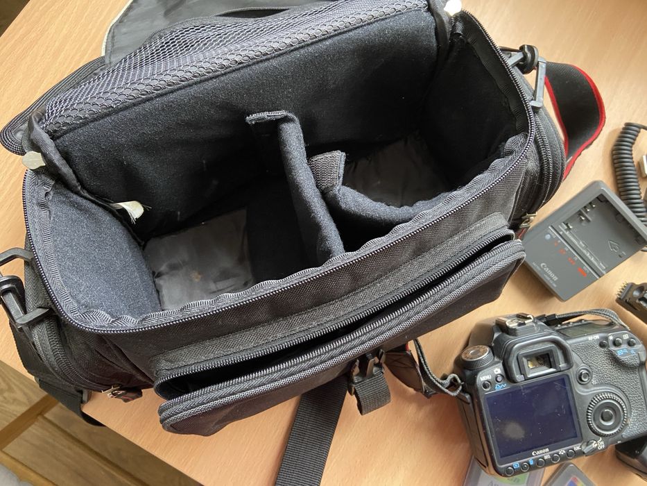 Фотоапарат Canon eos 50d з сумкою та додатками