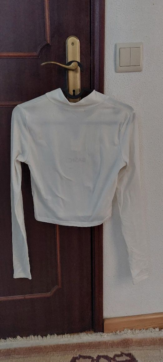 Camisola com fecho