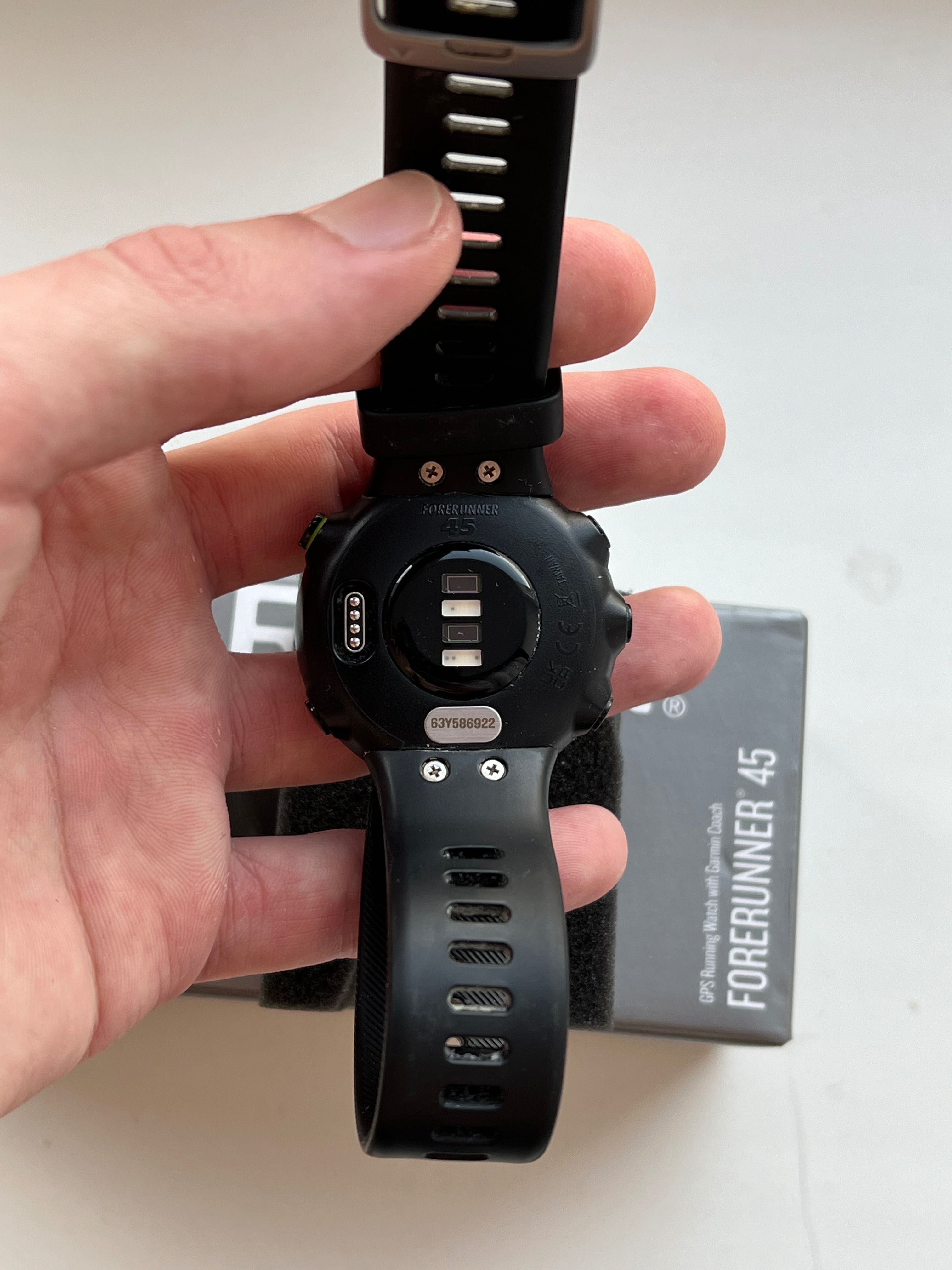 Zegarek GARMIN FORERUNNER 45 w idealnym stanie