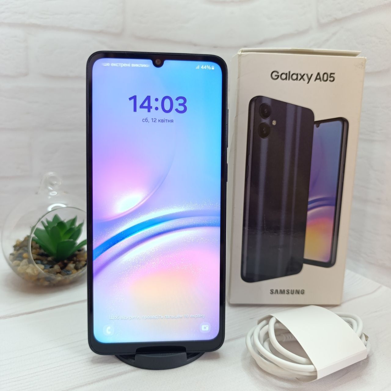 Продам телефон Samsung A05 4/128Gb в чудовлму стані