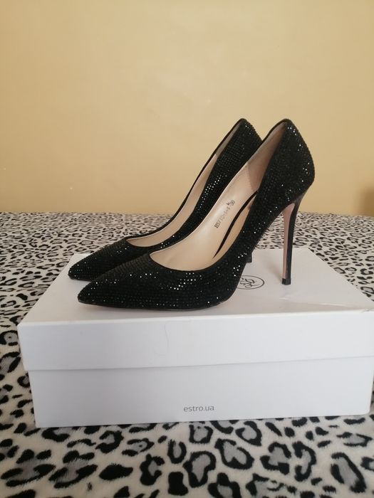 Продам жіночі туфлі