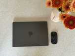 MacBook Pro 14” M4 | 16 GB RAM | 512 GB SSD + Apple Magic Mouse 2