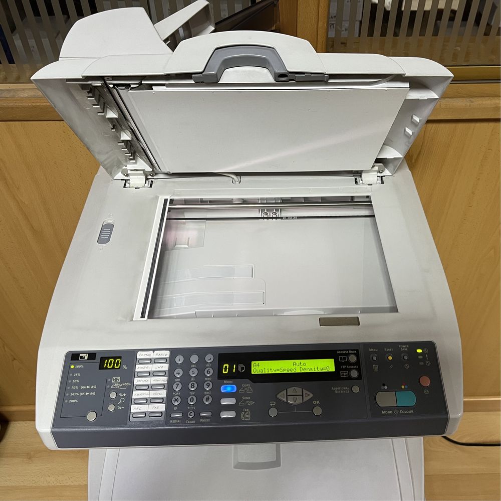 Impressora laser multifunções OKI C5550mfp