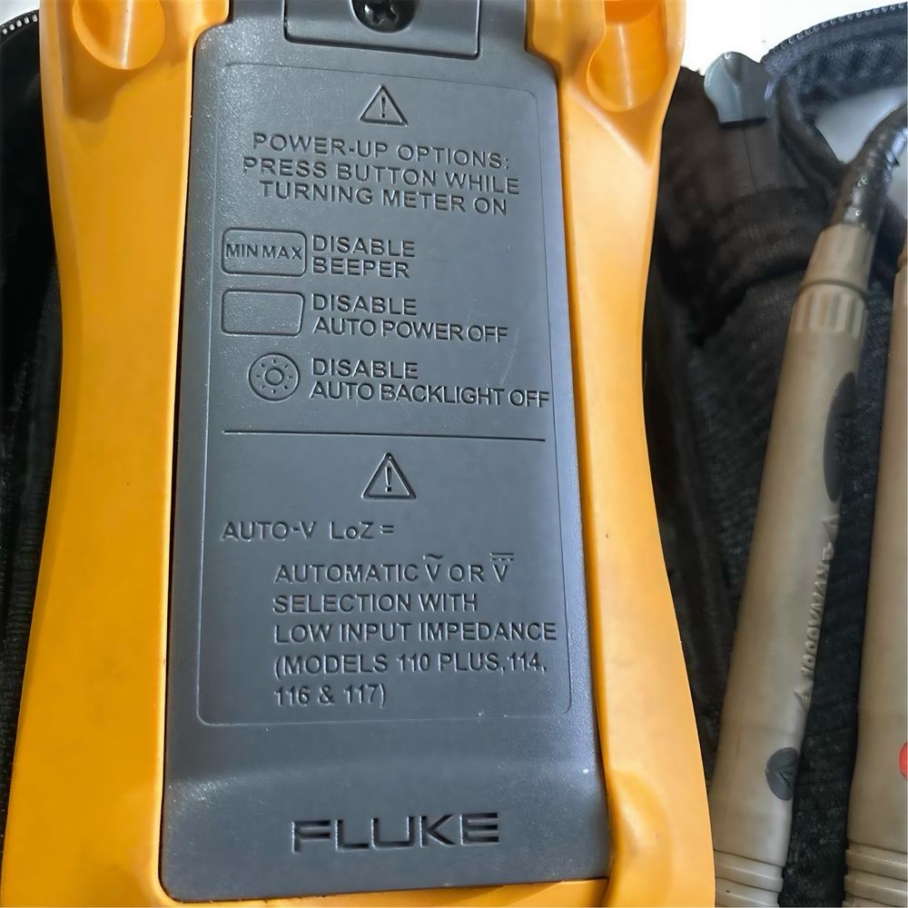 Продам новый Мультиметр цифровой Fluke