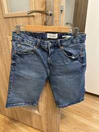 Krotkie spodenki jeans