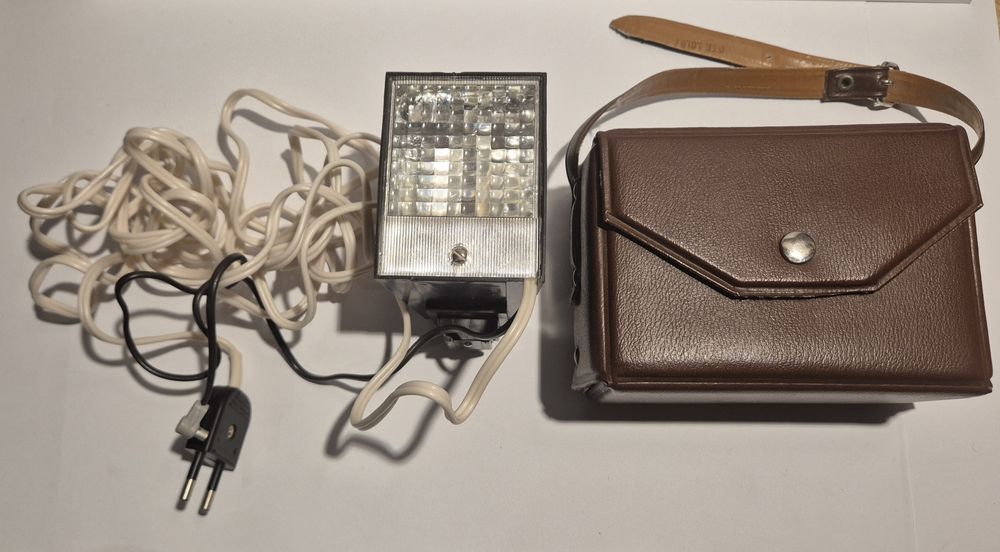 Stara lampa błyskowa Sokół