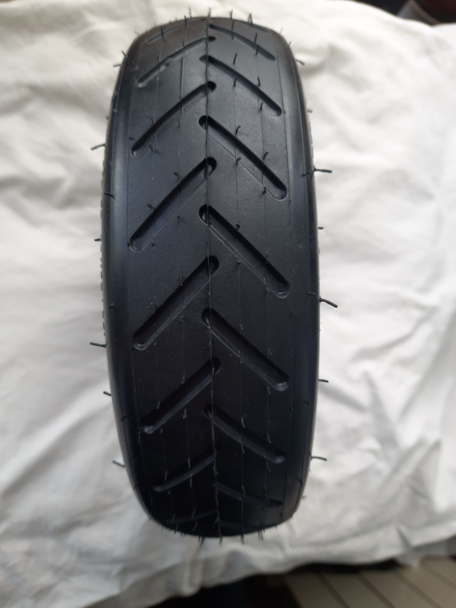 Шини CST, ChaoYang, Deli 8-10" 1/2 для електросамокатів Xiaomi та ін