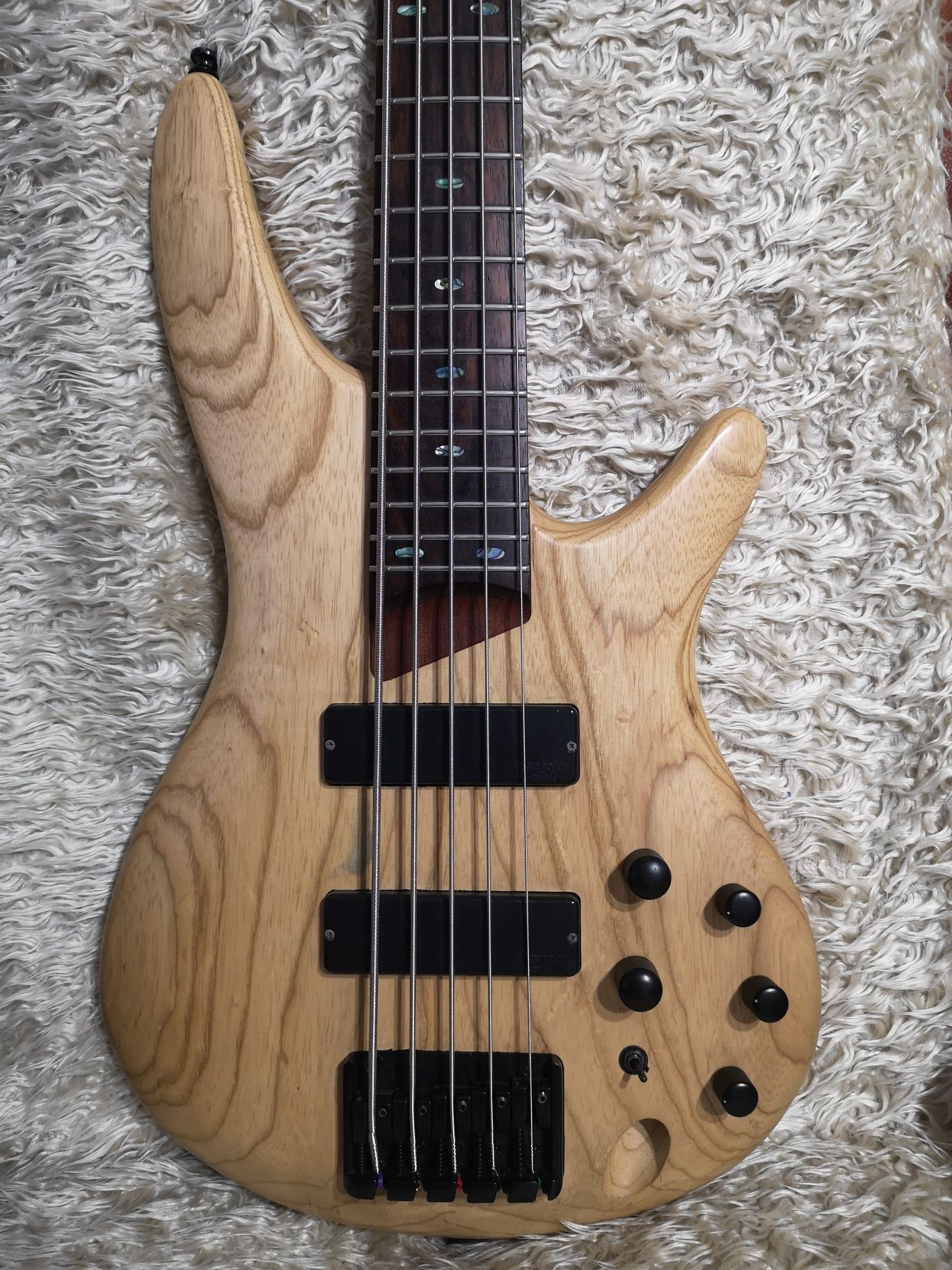 Ibanez SR605 bas