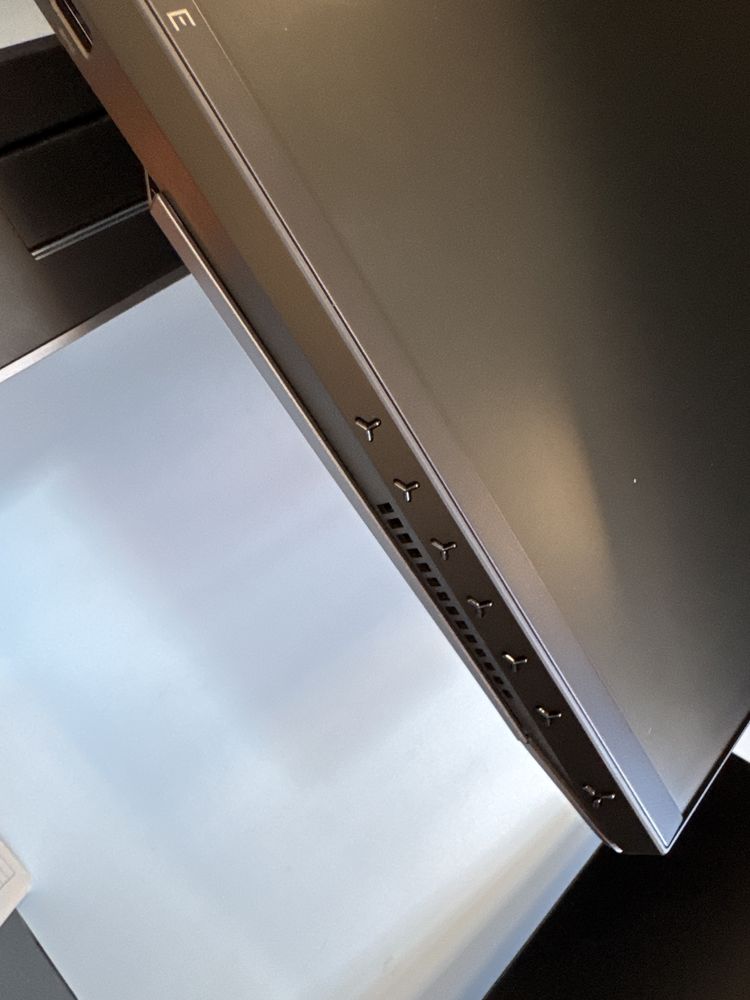 Monitor Dell AlienWare AW2518H / 25" / 1920 x 1080 / 240 MHz