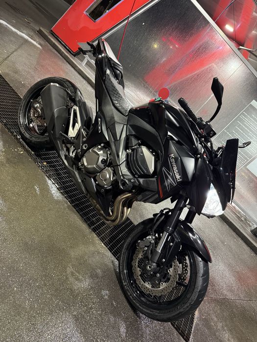 Mota Kawasaki Z800