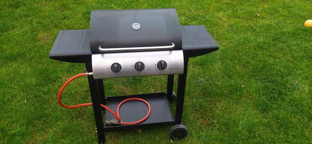Grill gazowy nowy.