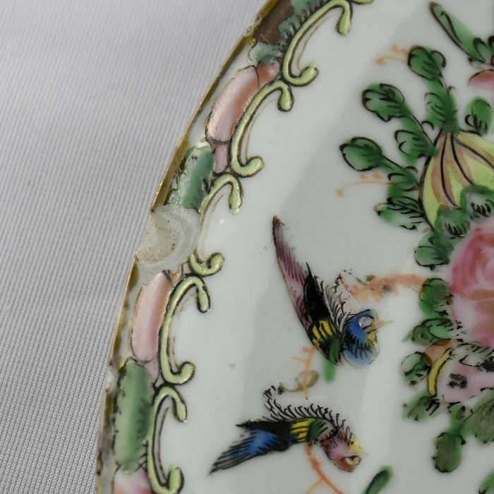 Prato em Porcelana da China decoração Mandarim, séc. XIX