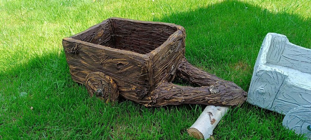 Doniczka betonowa taczki ozdoba do ogrodu drewno betonowe