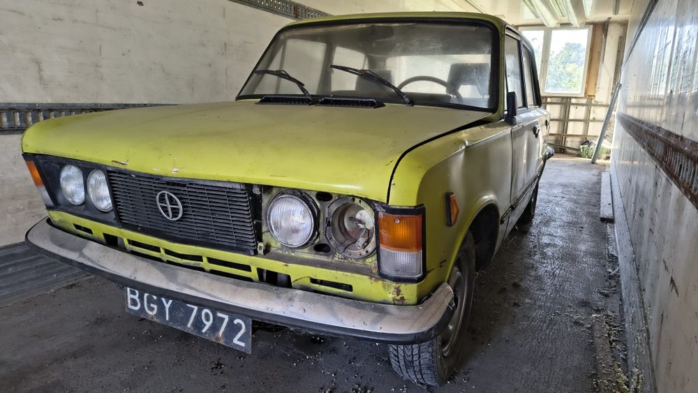 Fiat 125 p bez dowodu rejestracyjnego