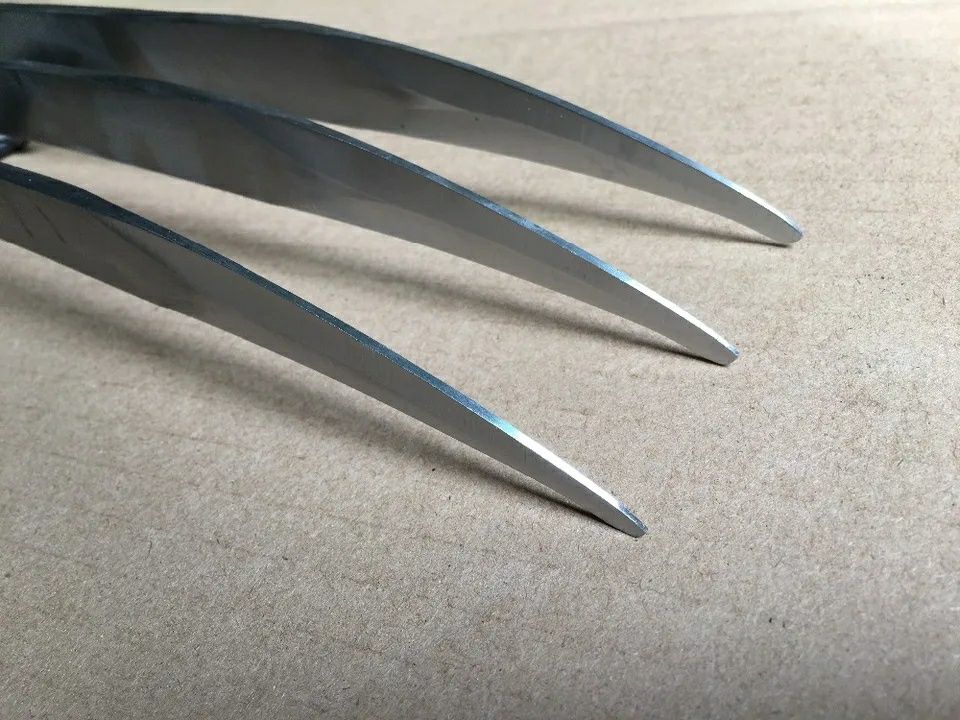 Garras Wolverine X Men em Metal