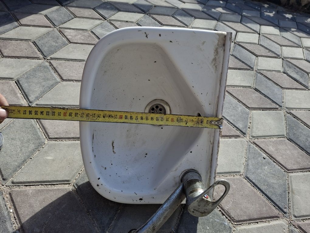 Продам бу мойка с краном