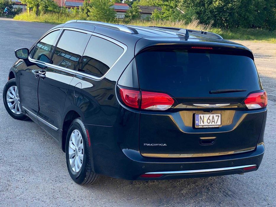 Chrysler Pacifica 2017