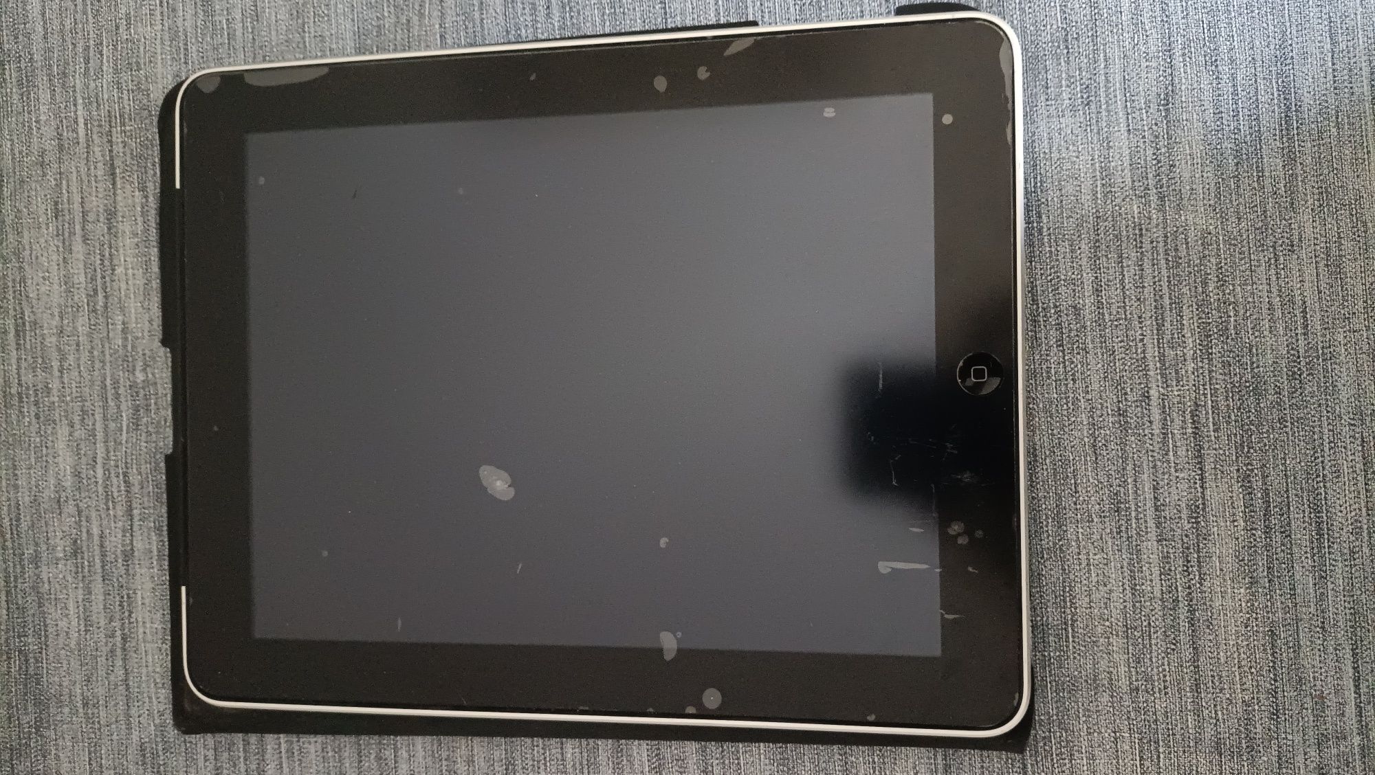 Apple iPad 1 64Gb c\ WiFi&SIM
