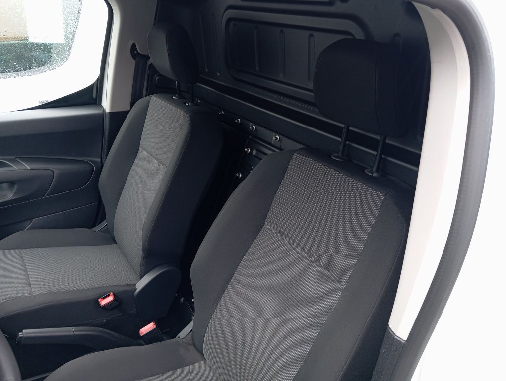 Przekładka z Anglika Combo E Berlingo Partner Rifter Proace