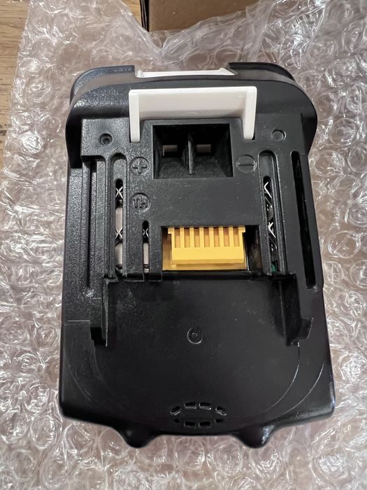 Bateria Makita BL1830 18V 3.5Ah - NOVO