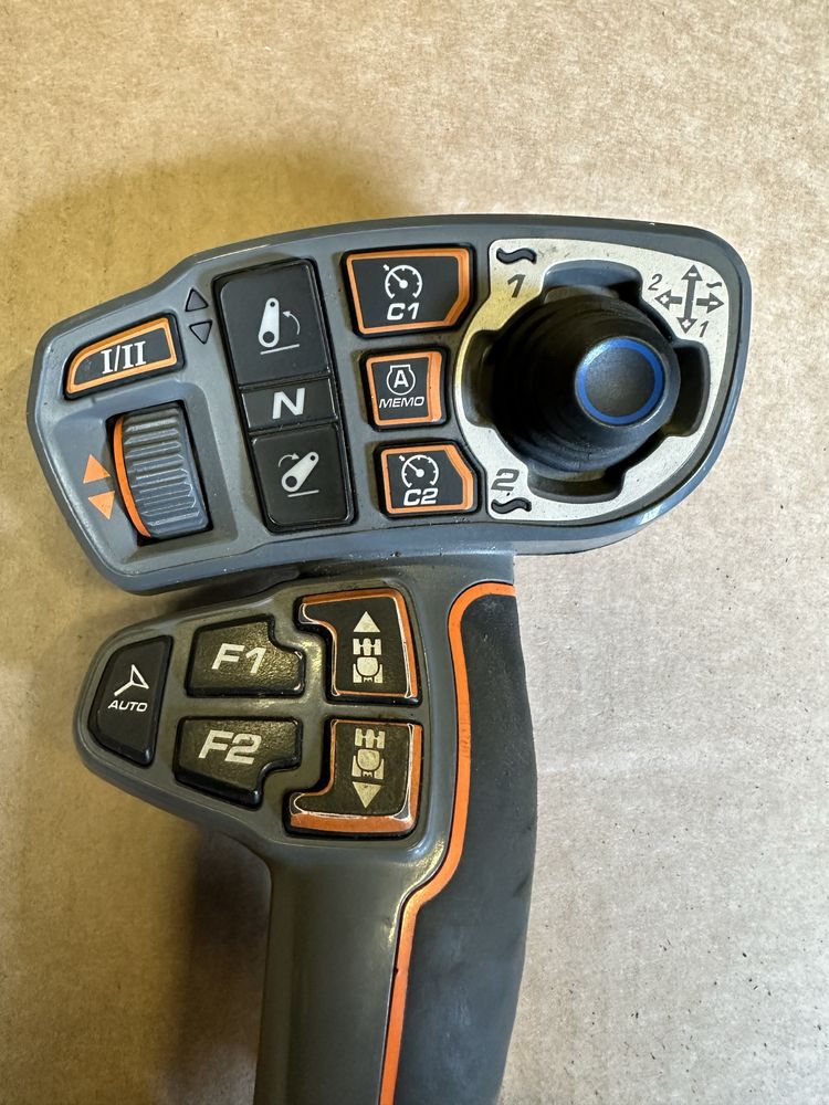 Joystick dzojstik sterownik panel sterujacy massey ferguson MF 5S 8S
