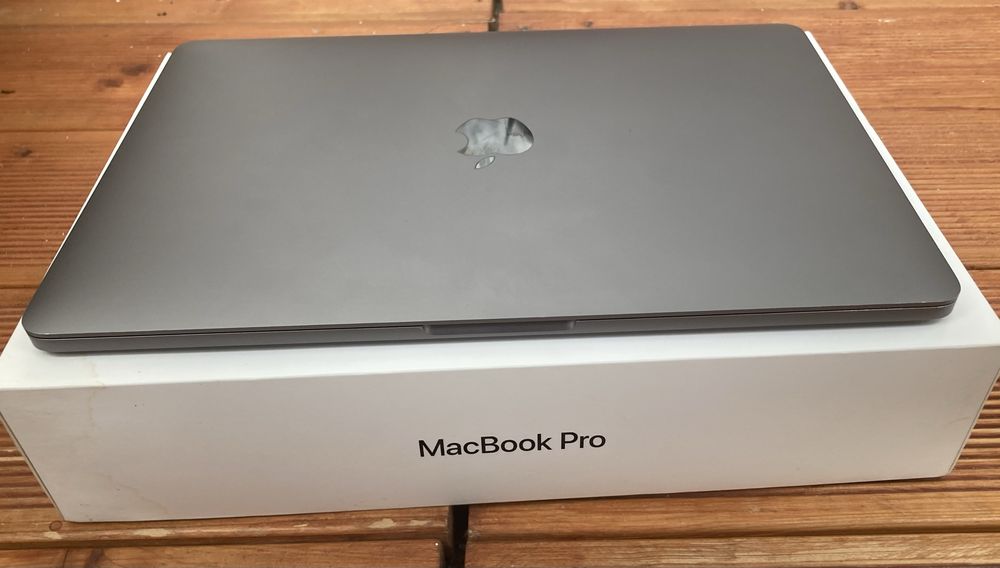 MacBook Pro i7 2016 1TB SSD 16GB 3,3Ghz Dual