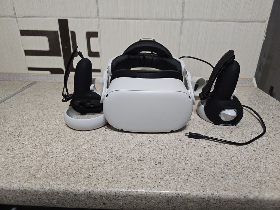 Окуляри віртуальної реальності Meta Oculus Quest 2 256 Gb