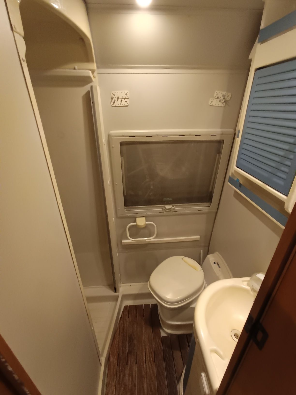 DISPONÍVEL aluguer Autocaravana 

Aluguer autocaravana 7 dormidas 6 de