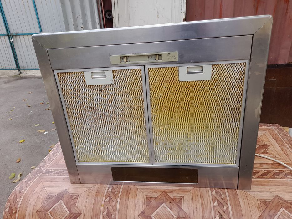 Витяжки кухонні. Осокорки.