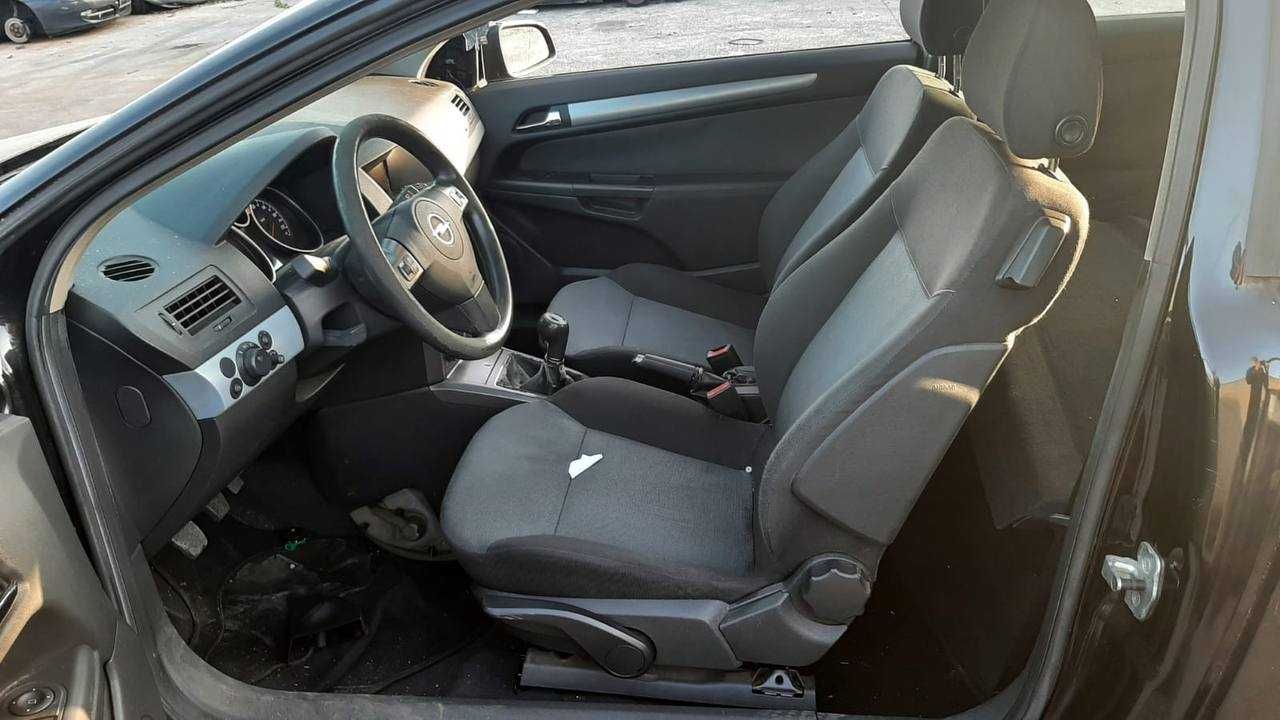 Розборка Opel Astra H GTC Z17DTH, шрот, автозпчастни